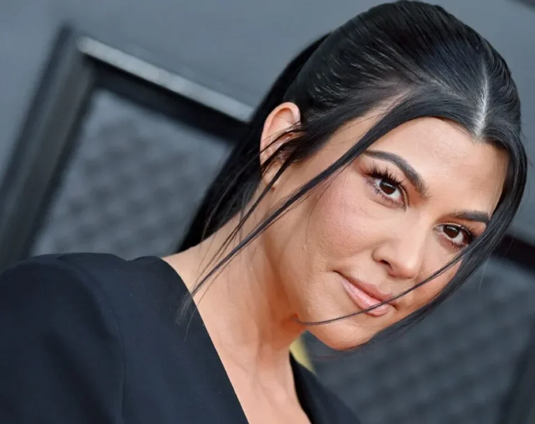 Kourtney Kardashian’s Understated Pink Nails Prove That Sometimes, Less Truly Is More