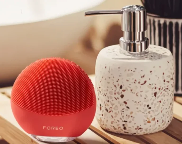 This Celeb-Loved Cleansing Device Makes Its Debut in ‘Emily in Paris’ Season 4